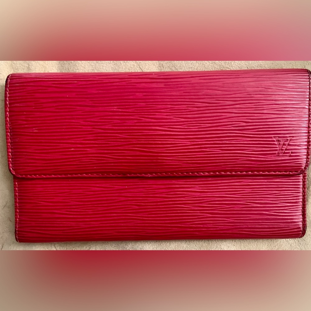 Louis Vuitton Tri-fold wallet